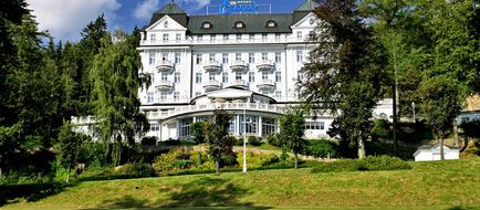 TOP CountryLine Esplanade Spa & Golf Exterior