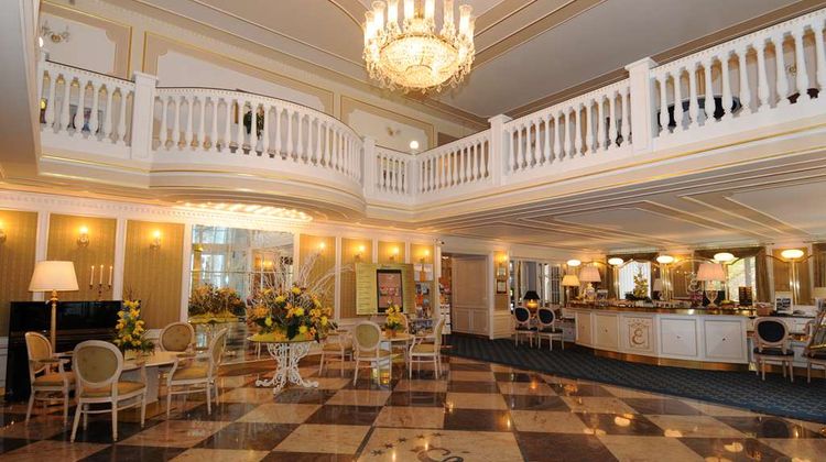TOP CountryLine Esplanade Spa & Golf Lobby
