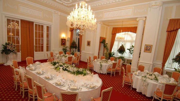 TOP CountryLine Esplanade Spa & Golf Ballroom