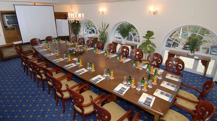 TOP CountryLine Esplanade Spa & Golf Meeting