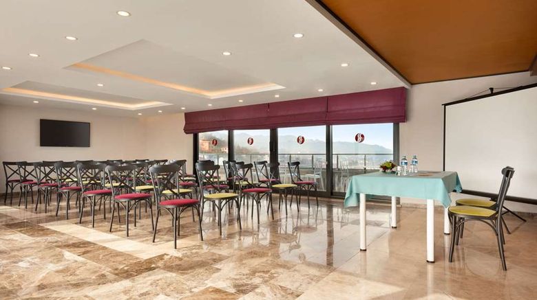 <b>Ramada Giresun Piraziz Meeting</b>. Images powered by <a href="https://iceportal.shijigroup.com/" title="IcePortal" target="_blank">IcePortal</a>.