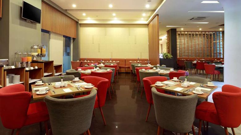 <b>Kyriad Airport Hotel Restaurant</b>. Images powered by <a href="https://iceportal.shijigroup.com/" title="IcePortal" target="_blank">IcePortal</a>.