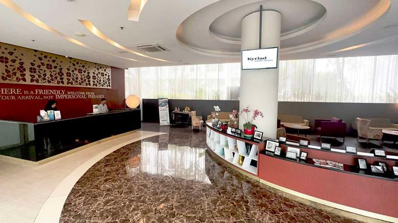 <b>Kyriad Airport Hotel Lobby</b>. Images powered by <a href="https://iceportal.shijigroup.com/" title="IcePortal" target="_blank">IcePortal</a>.
