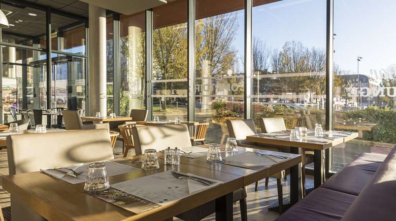 <b>Campanile Le Mans Centre-Gare Restaurant</b>. Images powered by <a href="https://iceportal.shijigroup.com/" title="IcePortal" target="_blank">IcePortal</a>.