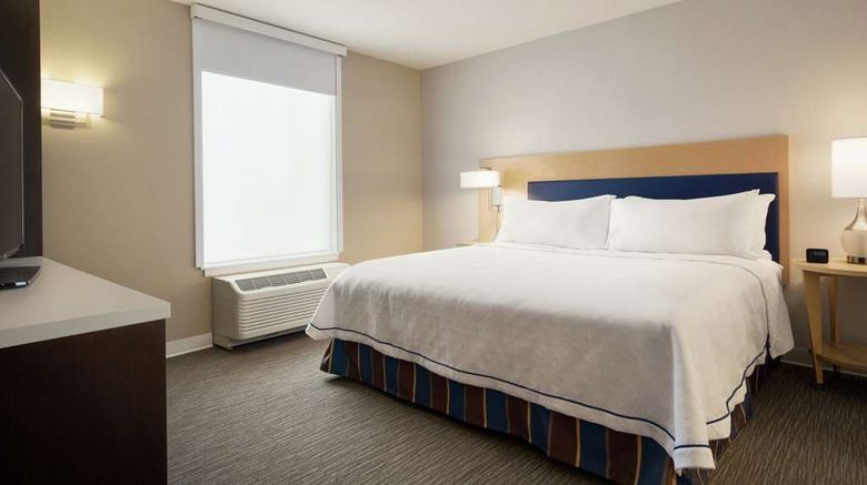 <b>Home2 Suites by Hilton Leavenworth Dtwn Room</b>. Images powered by <a href="https://iceportal.shijigroup.com/" title="IcePortal" target="_blank">IcePortal</a>.