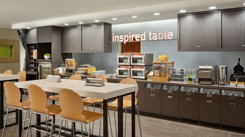 <b>Home2 Suites by Hilton Leavenworth Dtwn Restaurant</b>. Images powered by <a href="https://iceportal.shijigroup.com/" title="IcePortal" target="_blank">IcePortal</a>.