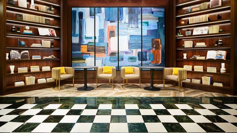 <b>Millennium Hilton New York One UN Plaza Lobby</b>. Images powered by <a href="https://iceportal.shijigroup.com/" title="IcePortal" target="_blank">IcePortal</a>.