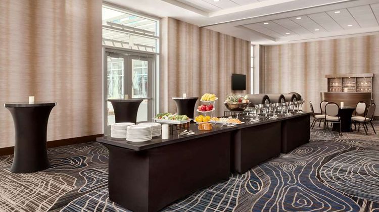 Embassy Suites San Antonio Landmark Restaurant