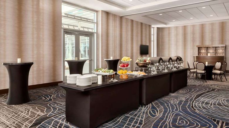 <b>Embassy Suites San Antonio Landmark Restaurant</b>. Images powered by <a href="https://iceportal.shijigroup.com/" title="IcePortal" target="_blank">IcePortal</a>.