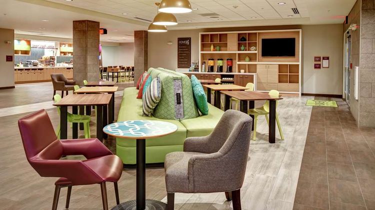 Home2 Suites by Hilton Springfield North Lobby