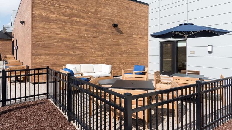 <b>Hyatt Place Ann Arbor Restaurant</b>. Images powered by <a href="https://iceportal.shijigroup.com/" title="IcePortal" target="_blank">IcePortal</a>.