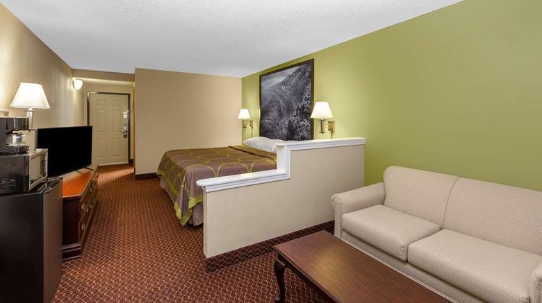 <b>Super 8 Eureka Springs Suite</b>. Images powered by <a href="https://iceportal.shijigroup.com/" title="IcePortal" target="_blank">IcePortal</a>.