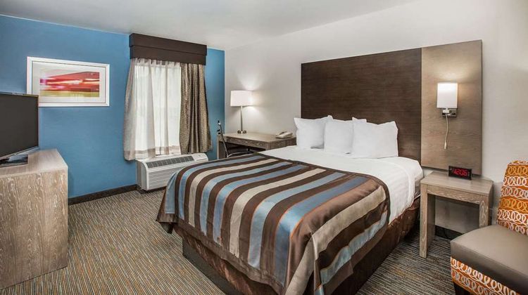 Wingate by Wyndham Louisville Fair/Expo Room