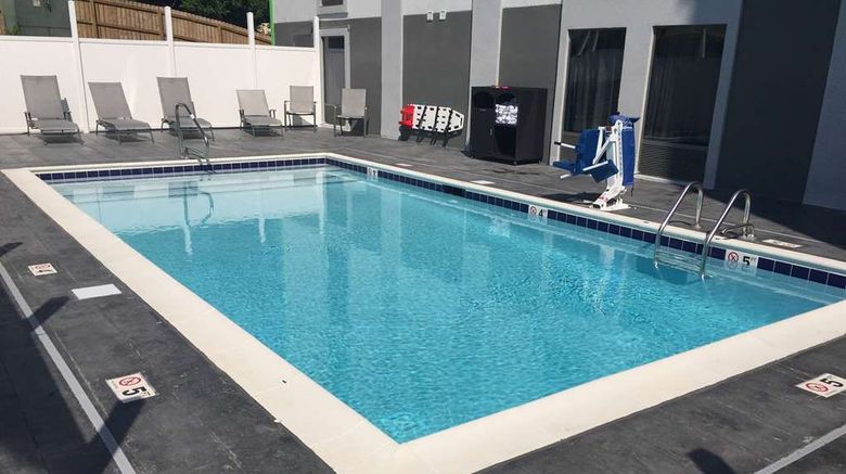 <b>Wingate by Wyndham Louisville Fair/Expo Pool</b>. Images powered by <a href="https://iceportal.shijigroup.com/" title="IcePortal" target="_blank">IcePortal</a>.