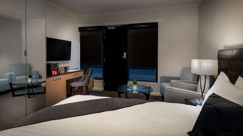 <b>Crest on Park Room</b>. Images powered by <a href="https://iceportal.shijigroup.com/" title="IcePortal" target="_blank">IcePortal</a>.