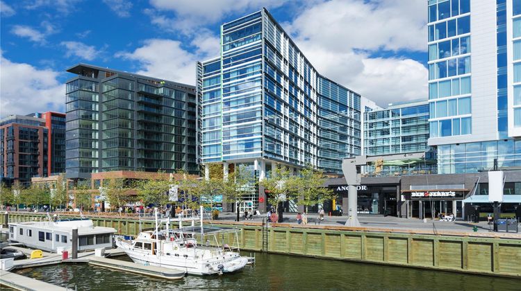 Hyatt House Washington DC / The Wharf Exterior