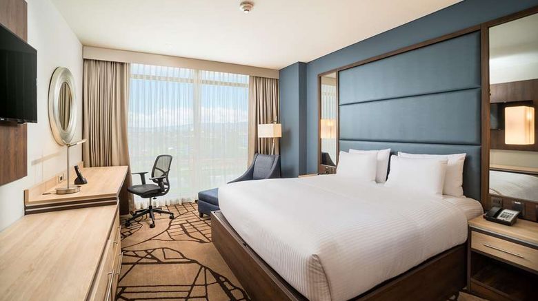 <b>Hilton Garden Inn Bogota Airport Room</b>. Images powered by <a href="https://iceportal.shijigroup.com/" title="IcePortal" target="_blank">IcePortal</a>.