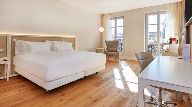 NH Collection Marseille Room