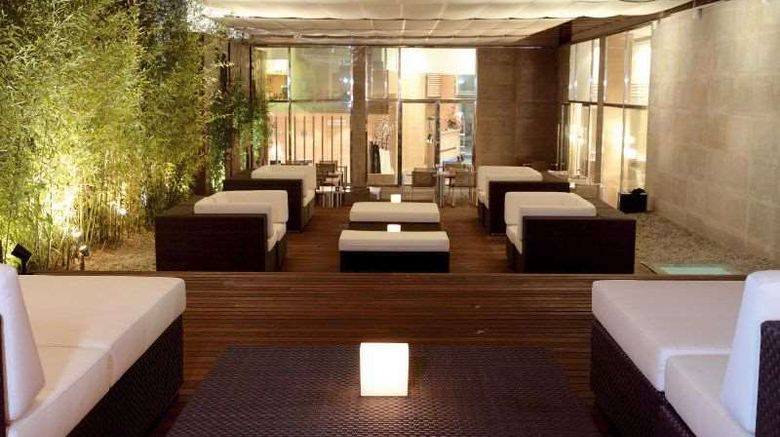 <b>Barcelona Catedral Hotel Restaurant</b>. Images powered by <a href="https://iceportal.shijigroup.com/" title="IcePortal" target="_blank">IcePortal</a>.