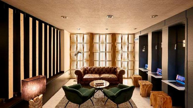 <b>Barcelona Catedral Hotel Meeting</b>. Images powered by <a href="https://iceportal.shijigroup.com/" title="IcePortal" target="_blank">IcePortal</a>.