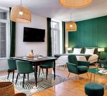 Hotel des Ducs Room