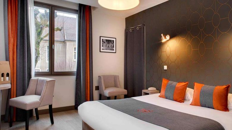 <b>Hotel des Ducs Room</b>. Images powered by <a href="https://iceportal.shijigroup.com/" title="IcePortal" target="_blank">IcePortal</a>.
