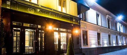 Wall Street Hotel Exterior