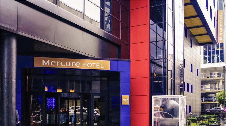 Mercure Kyiv Congress Exterior