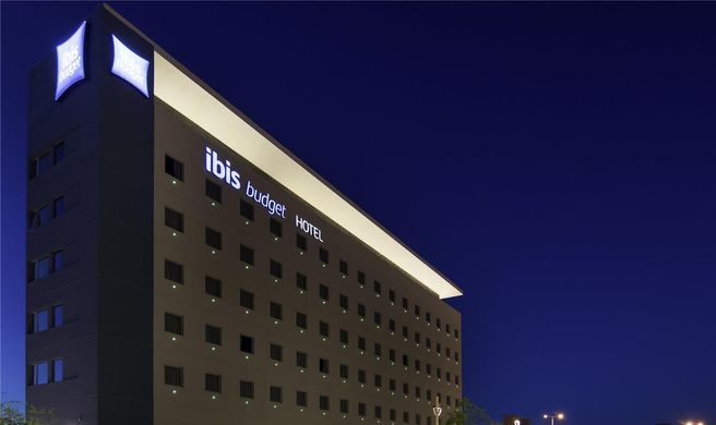 Ibis Budget Calama Exterior