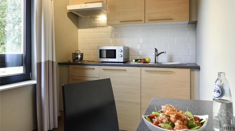 <b>Ibis Brussels Erasmus Room</b>. Images powered by <a href="https://iceportal.shijigroup.com/" title="IcePortal" target="_blank">IcePortal</a>.