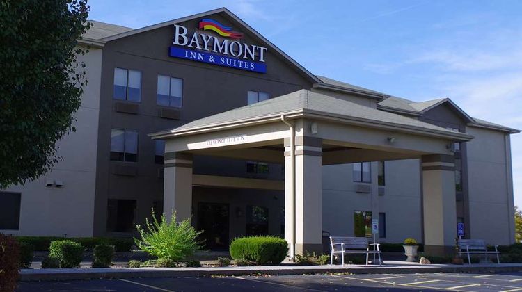 Baymont Inn & Suites OFallon St Louis Exterior