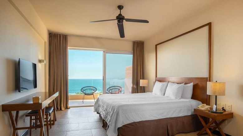 <b>Wyndham Tamarindo Room</b>. Images powered by <a href="https://iceportal.shijigroup.com/" title="IcePortal" target="_blank">IcePortal</a>.