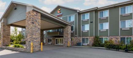 Comfort Suites Anchorage Intl Airport Exterior