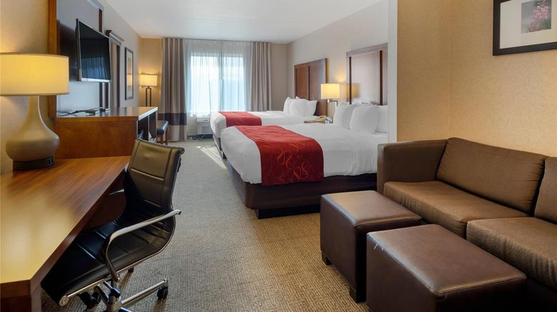 <b>Comfort Suites Anchorage Intl Airport Suite</b>. Images powered by <a href="https://iceportal.shijigroup.com/" title="IcePortal" target="_blank">IcePortal</a>.
