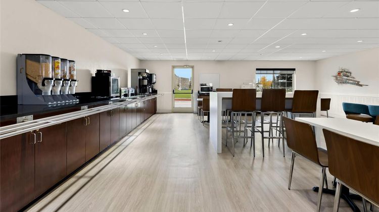 Clarion Suites Anchorage Downtown Restaurant