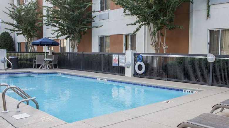 <b>Sleep Inn Pool</b>. Images powered by <a href="https://iceportal.shijigroup.com/" title="IcePortal" target="_blank">IcePortal</a>.