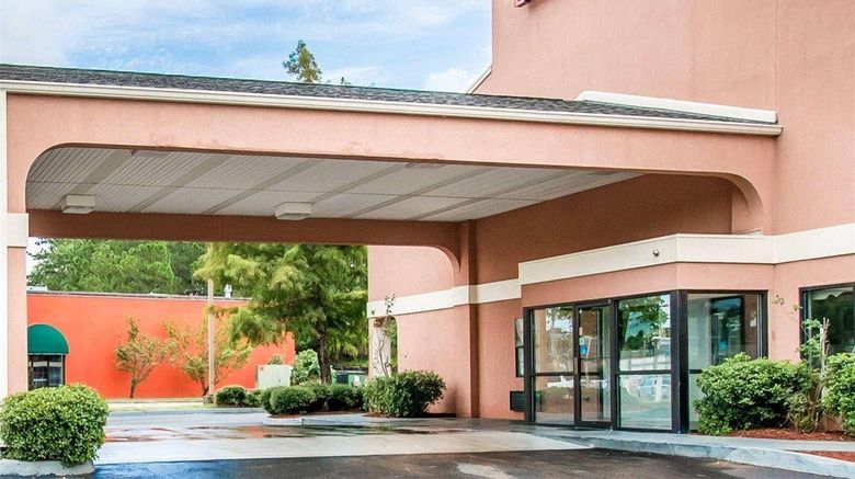 <b>Econo Lodge Dothan West Exterior</b>. Images powered by <a href="https://iceportal.shijigroup.com/" title="IcePortal" target="_blank">IcePortal</a>.