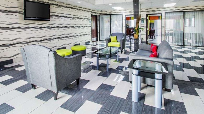 <b>Quality Inn Lobby</b>. Images powered by <a href="https://iceportal.shijigroup.com/" title="IcePortal" target="_blank">IcePortal</a>.