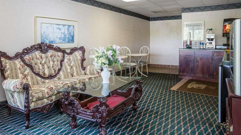 <b>Rodeway Inn Gadsden Restaurant</b>. Images powered by <a href="https://iceportal.shijigroup.com/" title="IcePortal" target="_blank">IcePortal</a>.