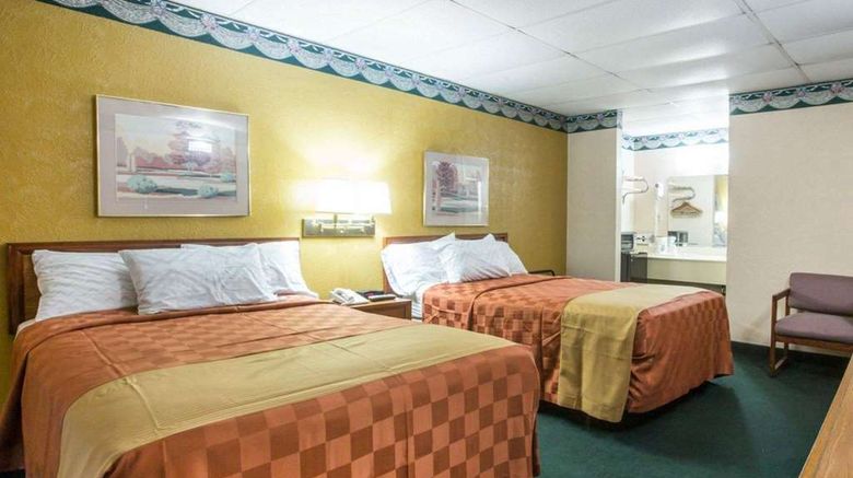 <b>Rodeway Inn Gadsden Room</b>. Images powered by <a href="https://iceportal.shijigroup.com/" title="IcePortal" target="_blank">IcePortal</a>.