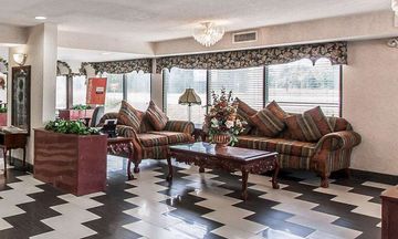Quality Inn Edmund Pettus Bridge area