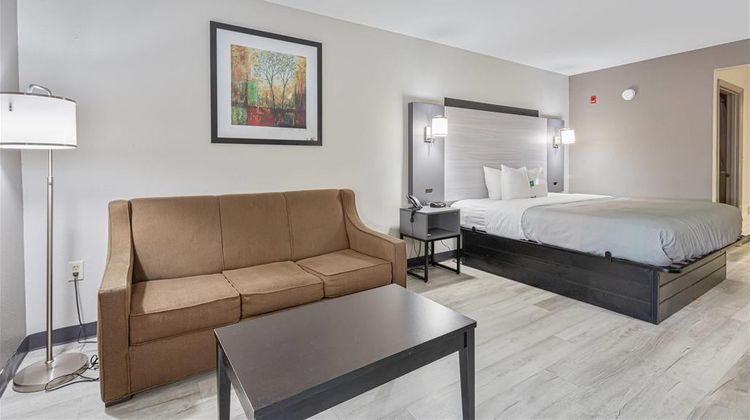 Quality Inn Edmund Pettus Bridge area Suite