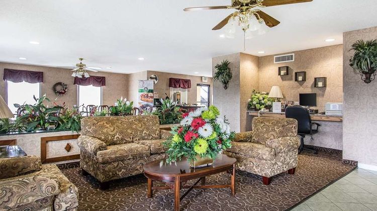 Quality Inn Andalusia Lobby