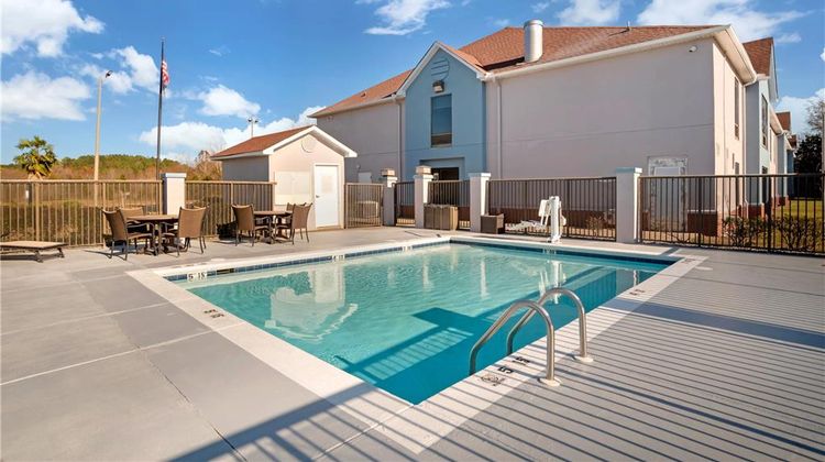 Comfort Inn Livingston Pool
