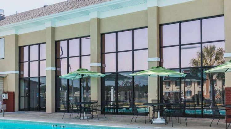 Quality Inn Montgomery Pool