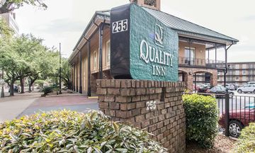 Quality Inn Downtown Historic District