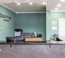 Quality Inn Downtown Historic District Lobby