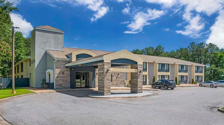 <b>Rodeway Inn Tuscaloosa- near university Exterior</b>. Images powered by <a href="https://iceportal.shijigroup.com/" title="IcePortal" target="_blank">IcePortal</a>.