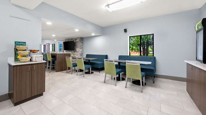 <b>Quality Inn Restaurant</b>. Images powered by <a href="https://iceportal.shijigroup.com/" title="IcePortal" target="_blank">IcePortal</a>.