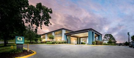 Quality Inn Exterior